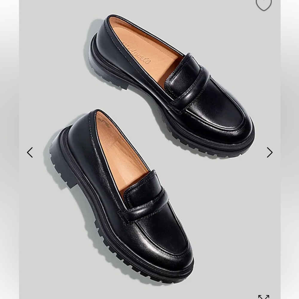 The Bradley Lugsole Loafer in Leather size 9. Gently used